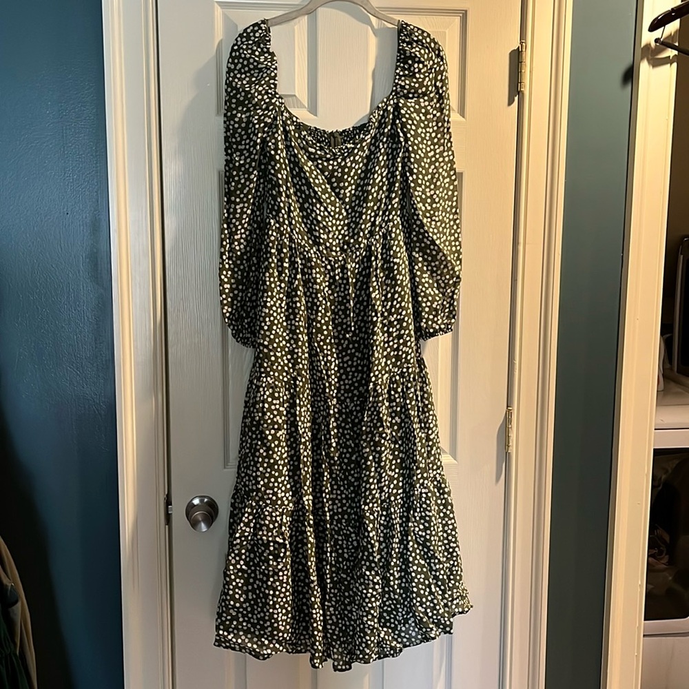 Reformation dress size 6 - Picture 2 of 6